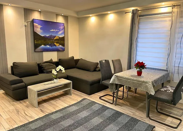 First-floor In ترير